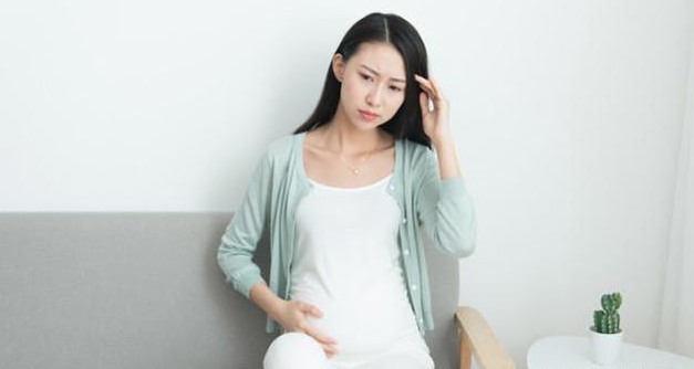 孕期知识：孕妈出现口腔溃疡，除了多喝水，还可以这样做